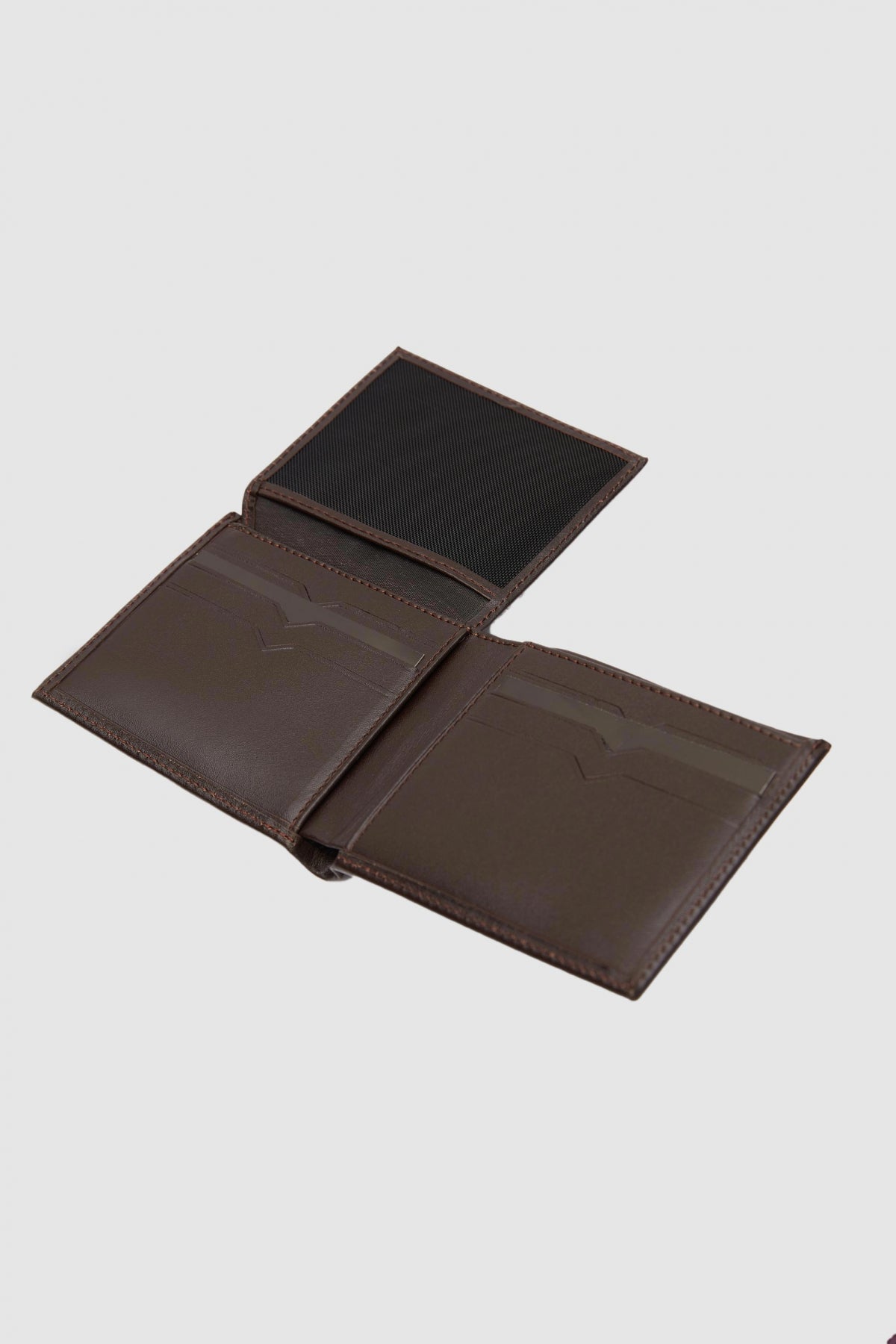 Ds Damat Boxed Genuine Leather Wallet - Brown