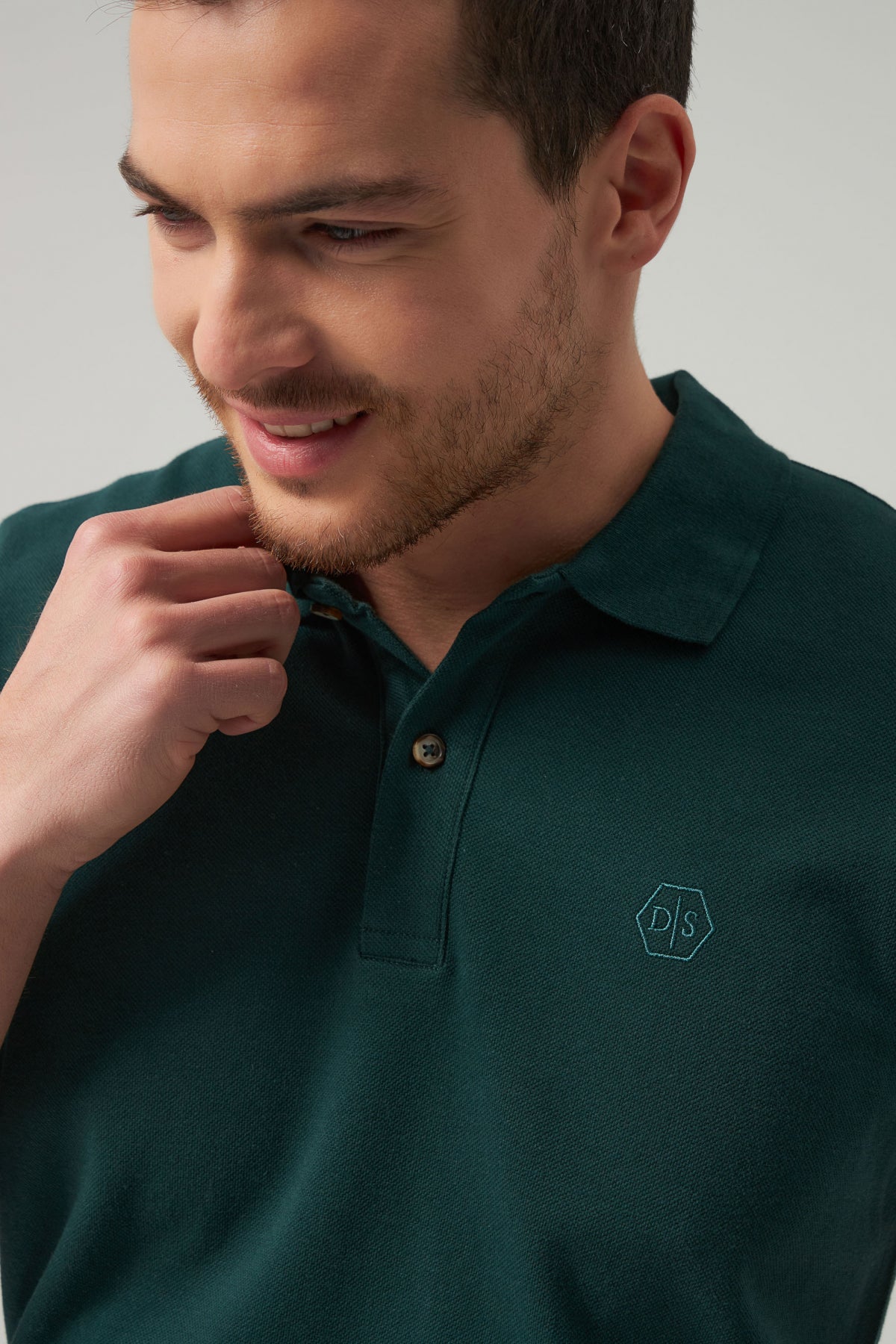 Ds Damat Regular Fit Textured 100% Cotton Wrinkle-Resistant Polo Collar Embroidered T-Shirt - Khaki