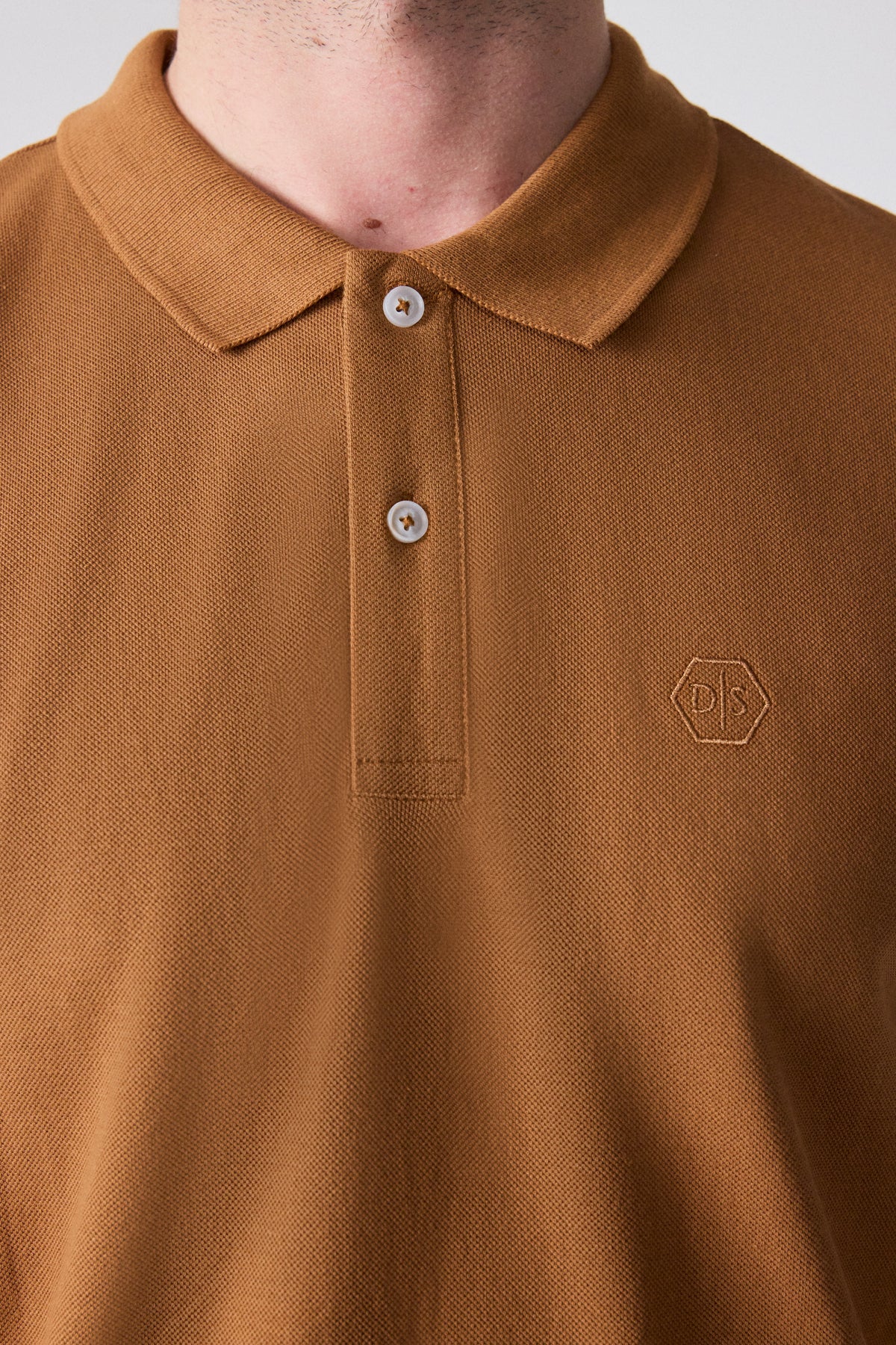 Ds Damat Regular Fit Textured 100% Cotton Wrinkle-Resistant Polo Collar Embroidered T-Shirt - Tobacco
