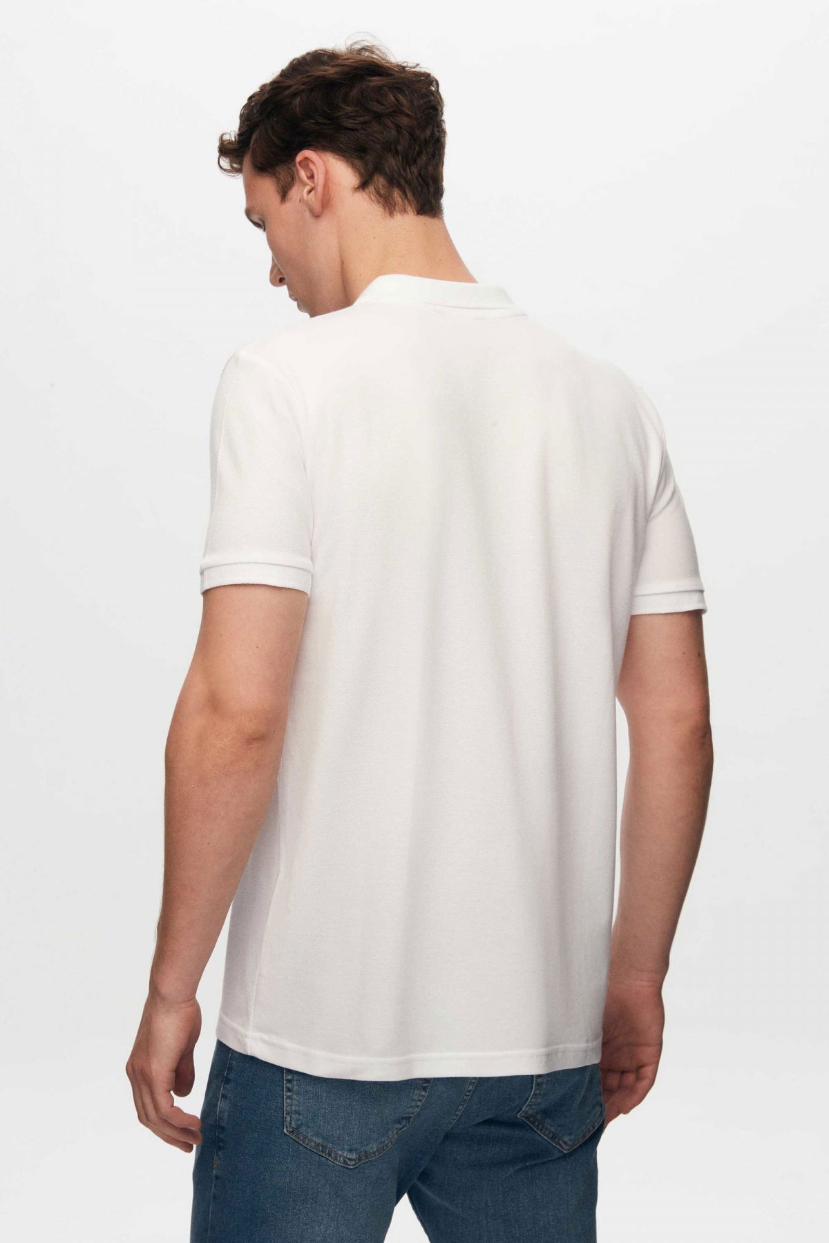 Ds Damat Regular Fit Textured 100% Cotton Wrinkle-Resistant Polo Collar Embroidered T-Shirt - White