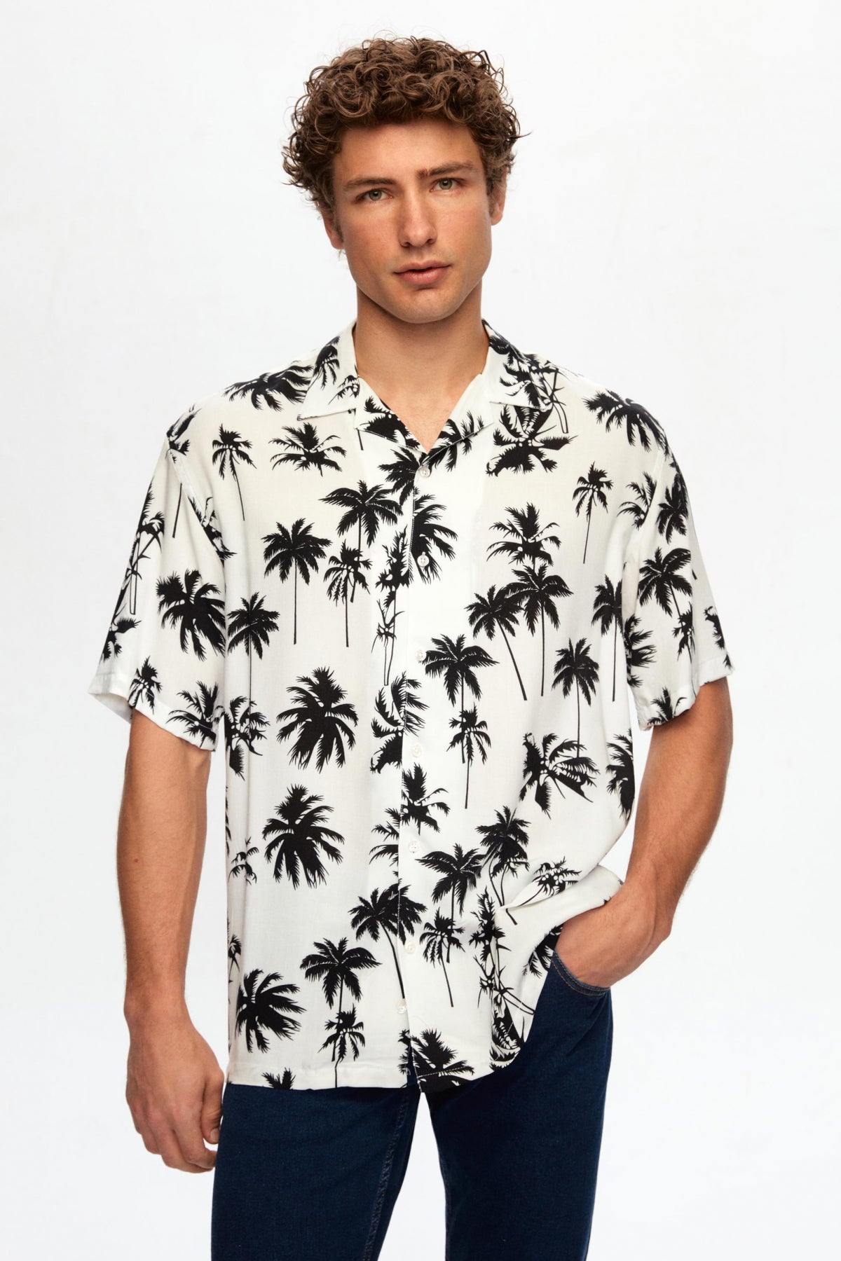 Ds Damat Relaxed Printed Palm Pattern Short Sleeve Summer Viscose Shirt - Red
