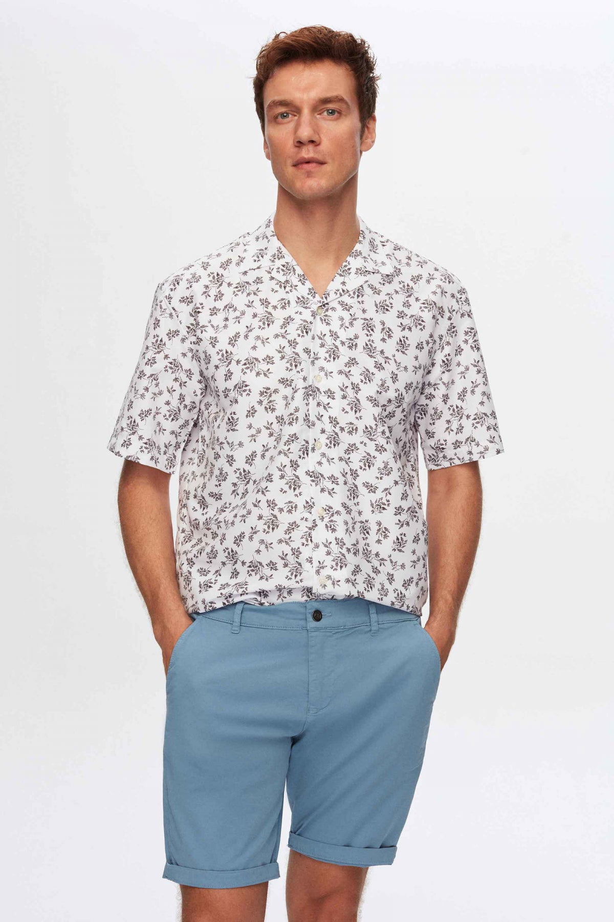 Twn Relaxed Printed Floral Explorer Collar Short Sleeve Summer Shirt - White