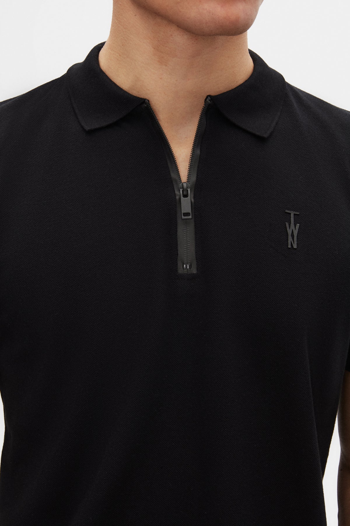 Twn Slim Fit Textured Half-Zip Polo Collar T-Shirt - Black