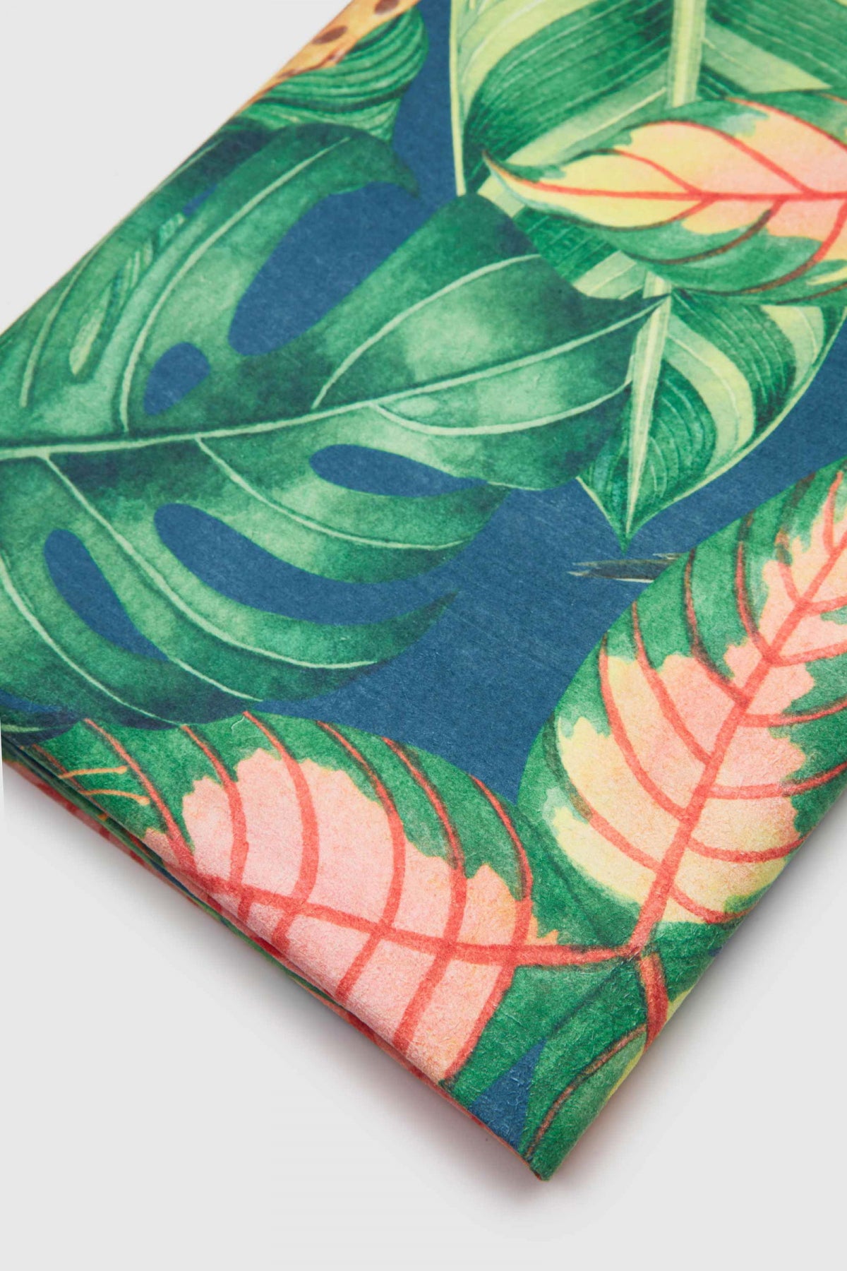 Ds Damat Microfiber 85x150 cm Ultra-Absorbent Sand-Free Beach Towel  - Green