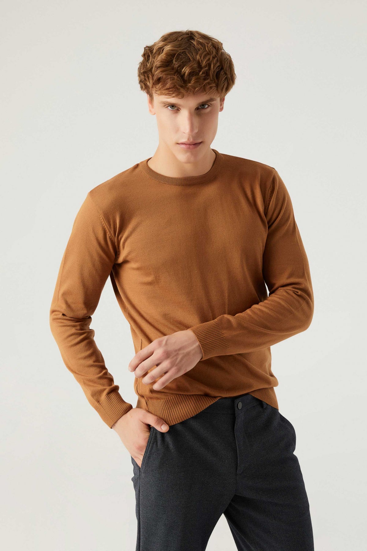 Ds Damat Regular Fit Anti-Pilling Crew Neck Knit Sweater  - Camel
