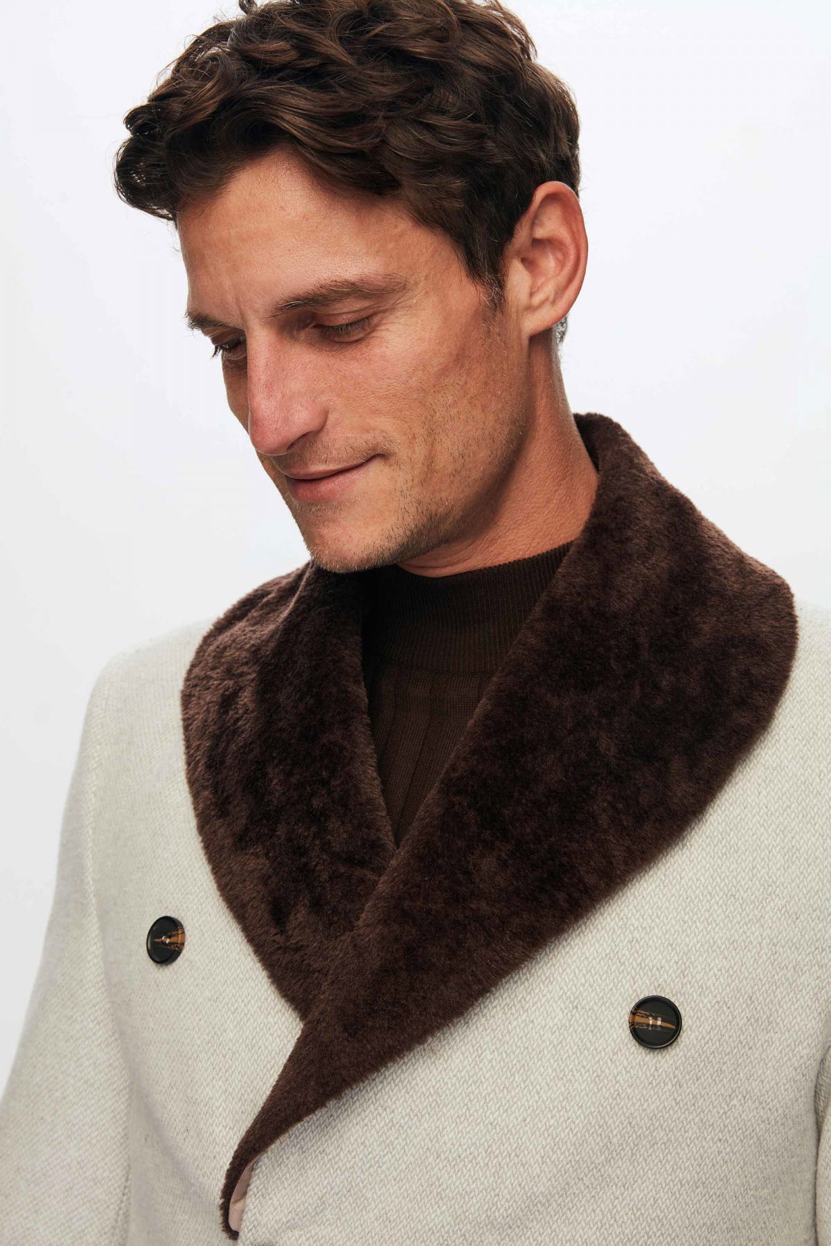 Ds Damat Regular Fit Detachable Fur Collar Coat  - Beige