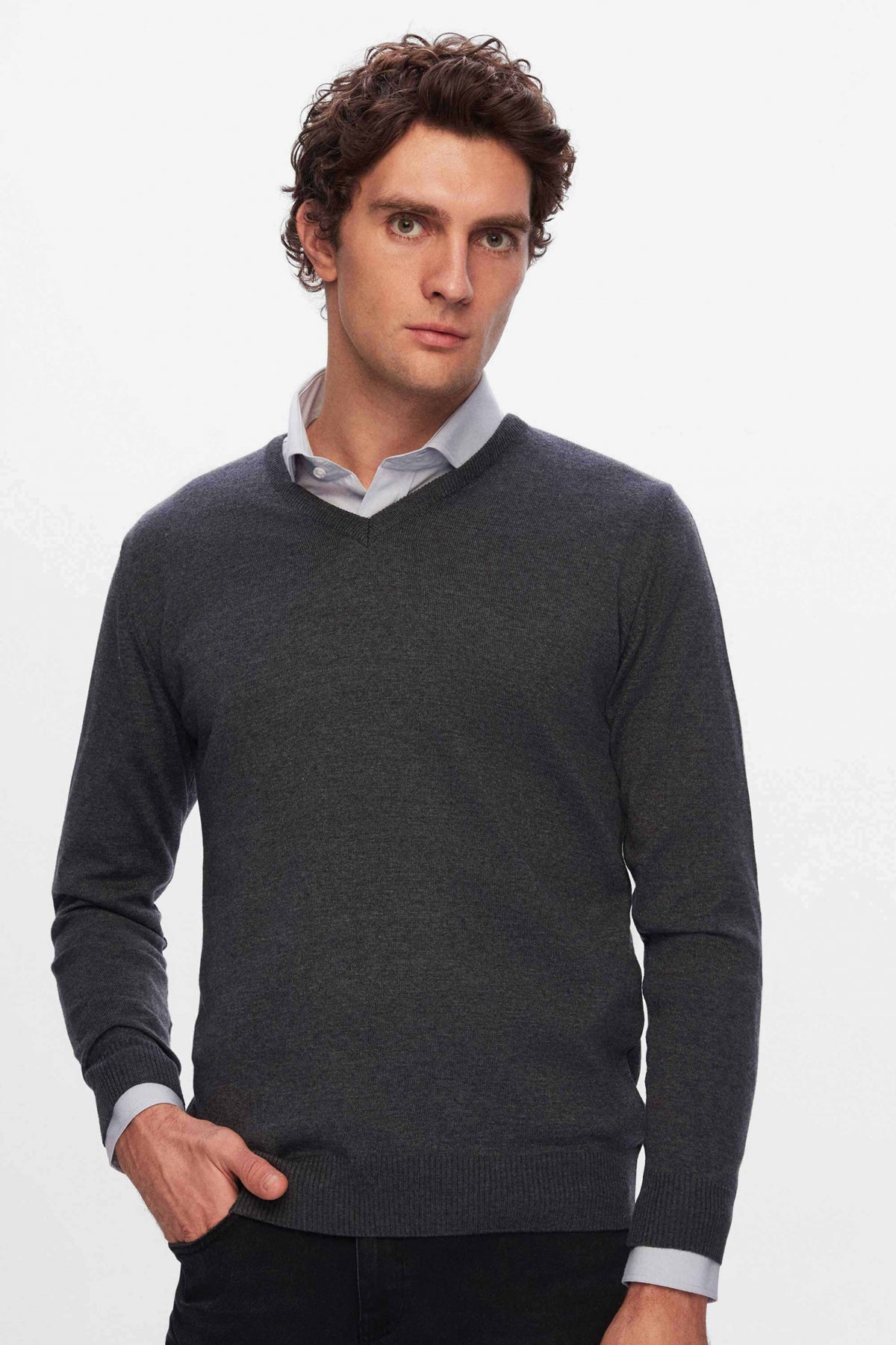 Ds Damat Regular Fit Plain V-Neck Knit Sweater  - Anthracite