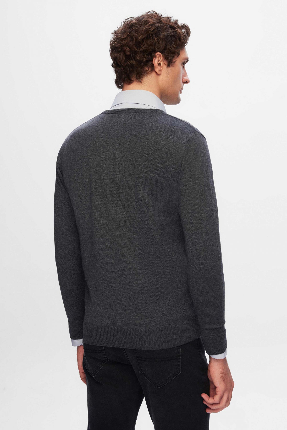 Ds Damat Regular Fit Plain V-Neck Knit Sweater  - Anthracite
