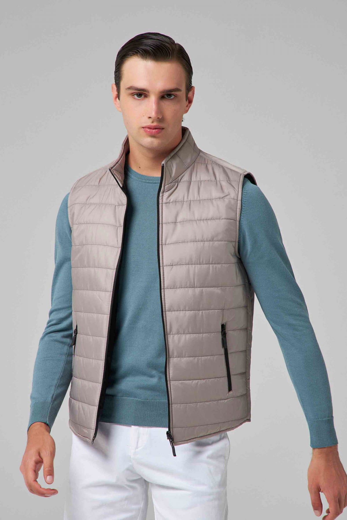 Ds Damat Regular Fit Stand Collar Fiber-Filled Seasonal Zippered Vest Jacket  - Gray