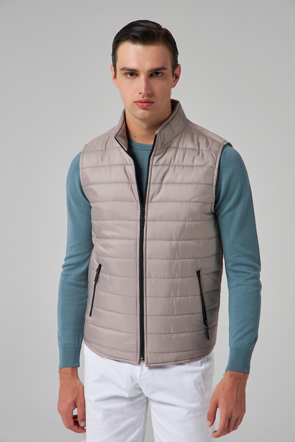 Ds Damat Regular Fit Stand Collar Fiber-Filled Seasonal Zippered Vest Jacket  - Gray