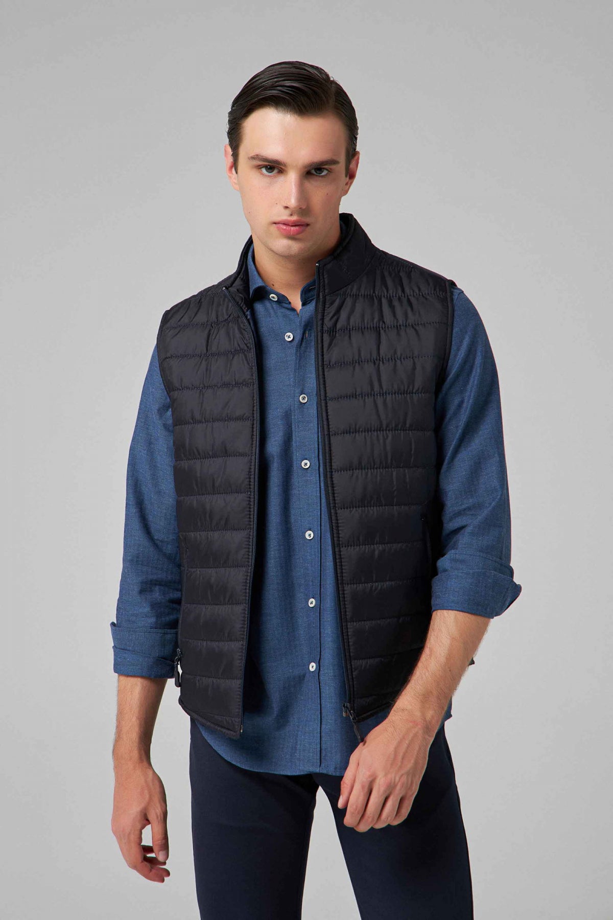 Ds Damat Regular Fit Stand Collar Fiber-Filled Seasonal Zippered Vest Jacket  - Navy Blue