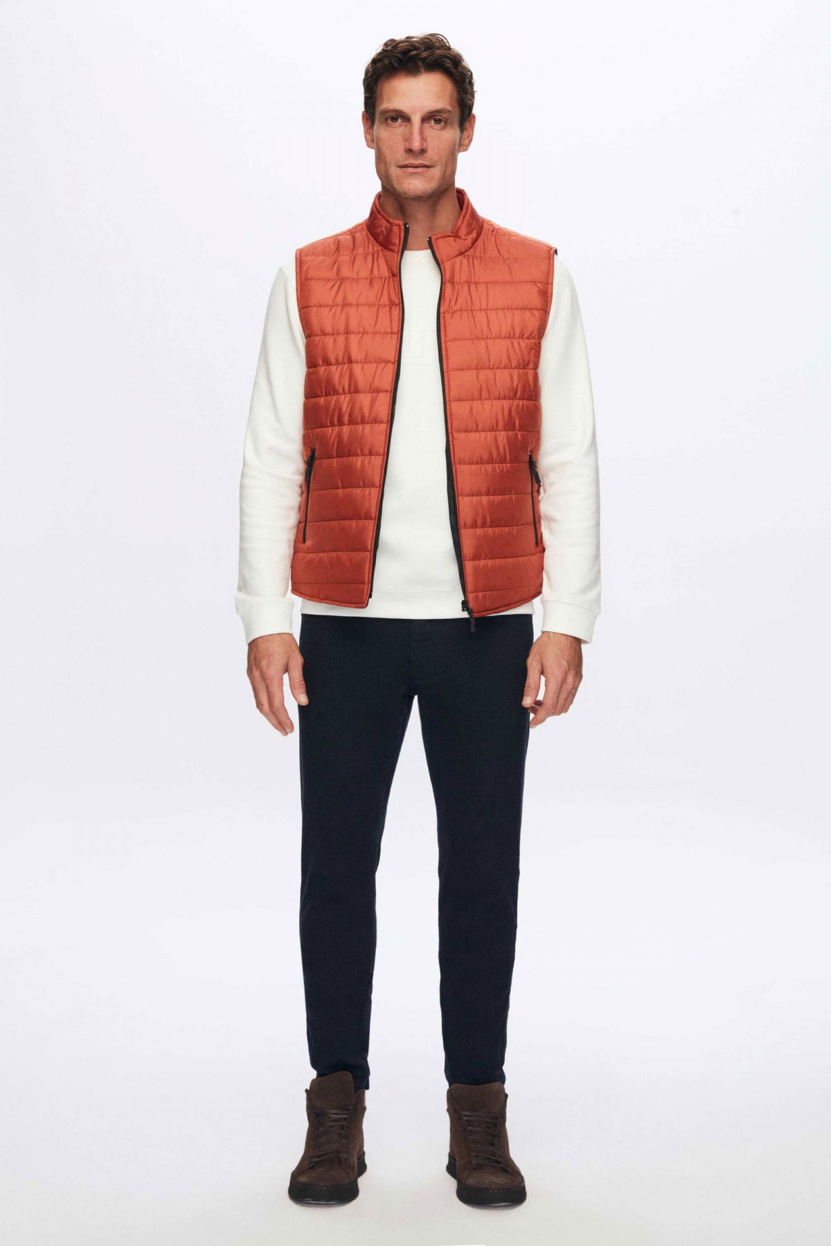 Ds Damat Regular Fit Stand Collar Fiber-Filled Seasonal Zippered Vest Jacket  - Off White