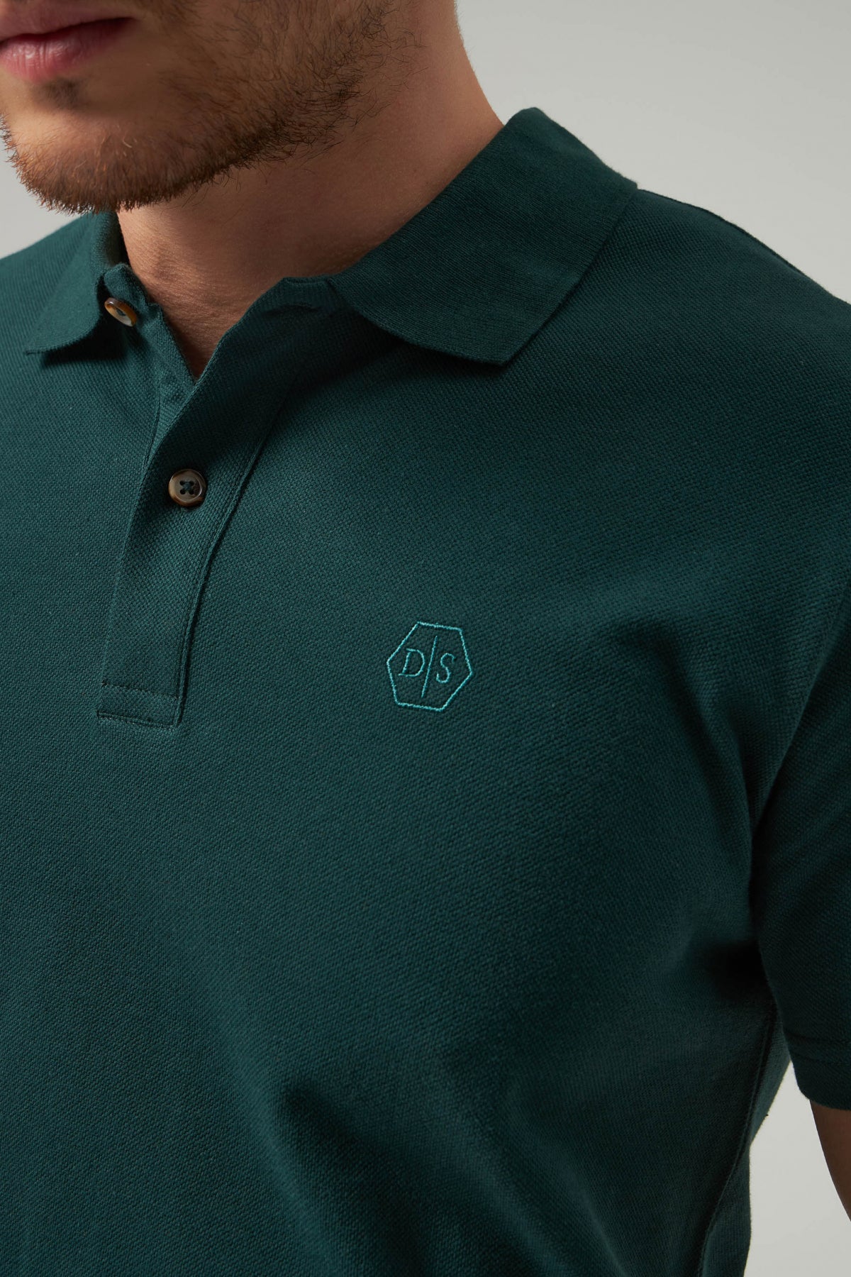 Ds Damat Regular Fit Textured 100% Cotton Wrinkle-Resistant Polo Collar Embroidered T-Shirt  - Khaki