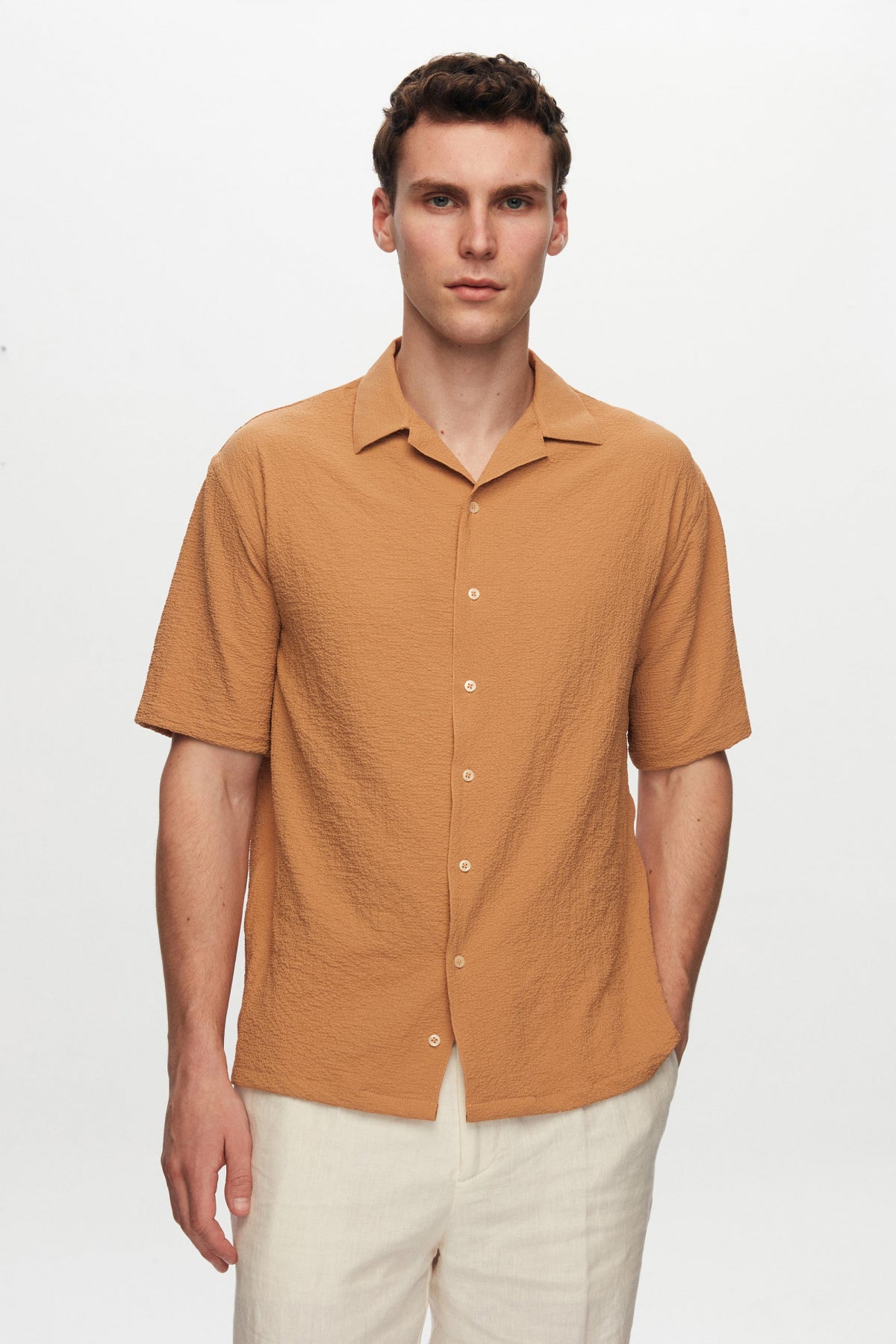 Ds Damat Relaxed Crinkled Short Sleeve Wrinkle-Free Shirt  - Camel