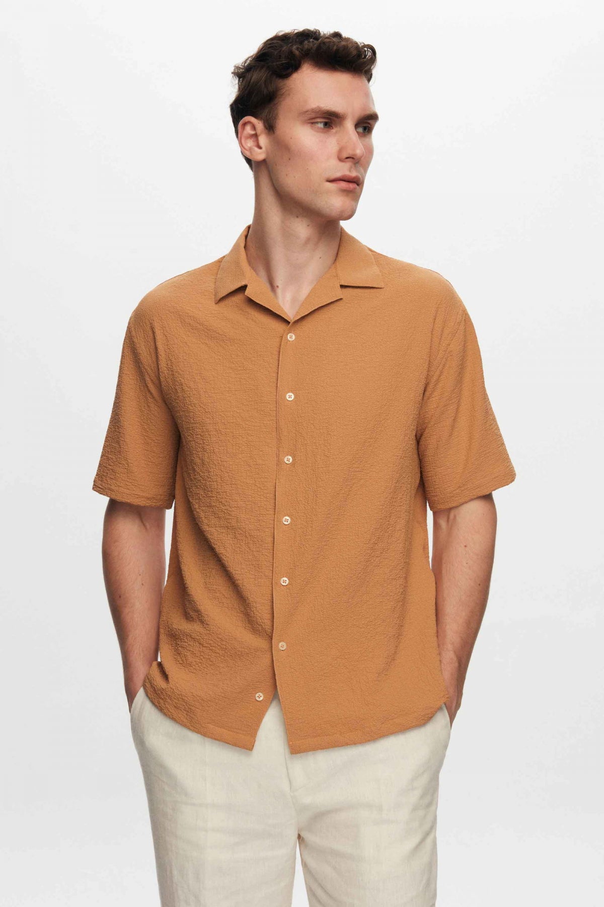 Ds Damat Relaxed Crinkled Short Sleeve Wrinkle-Free Shirt  - Camel