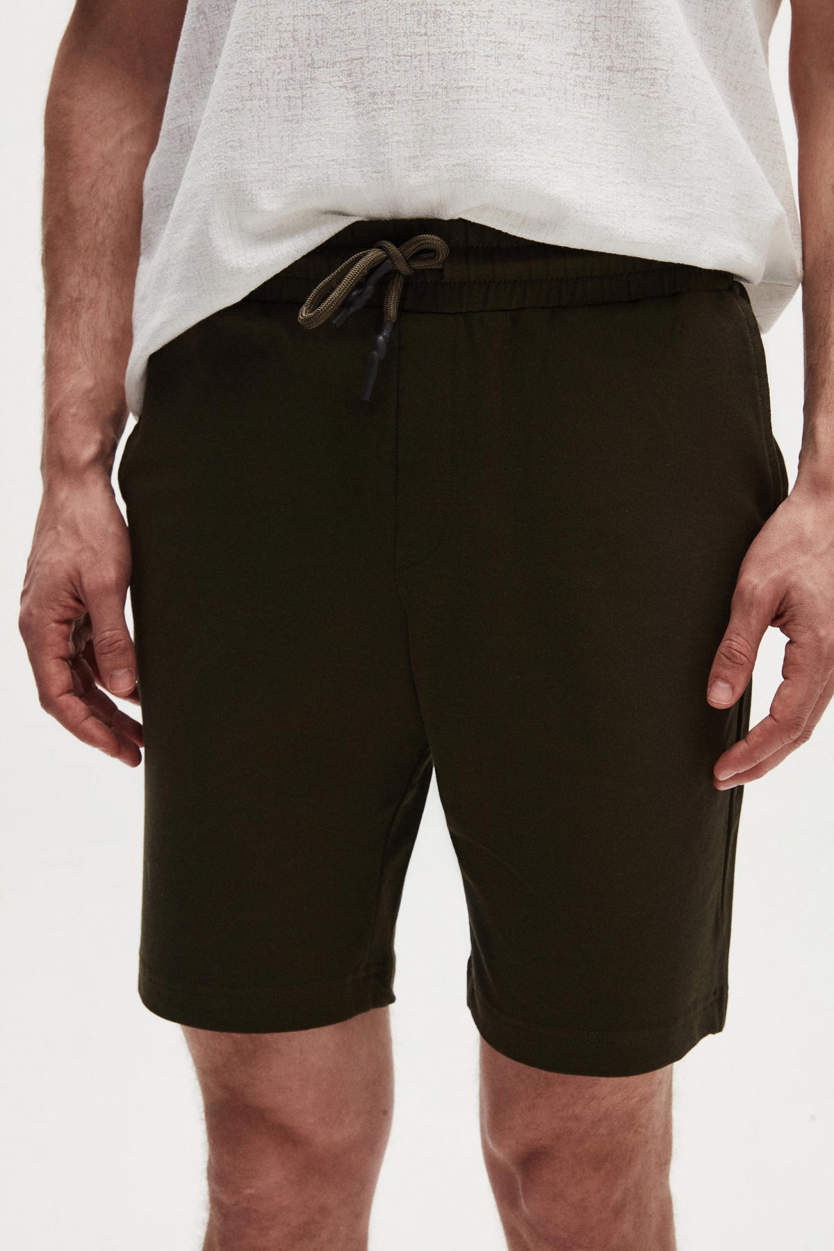 Ds Damat Slim Fit Elastic Waist Drawstring Relaxed Cotton Knit Shorts  - Khaki