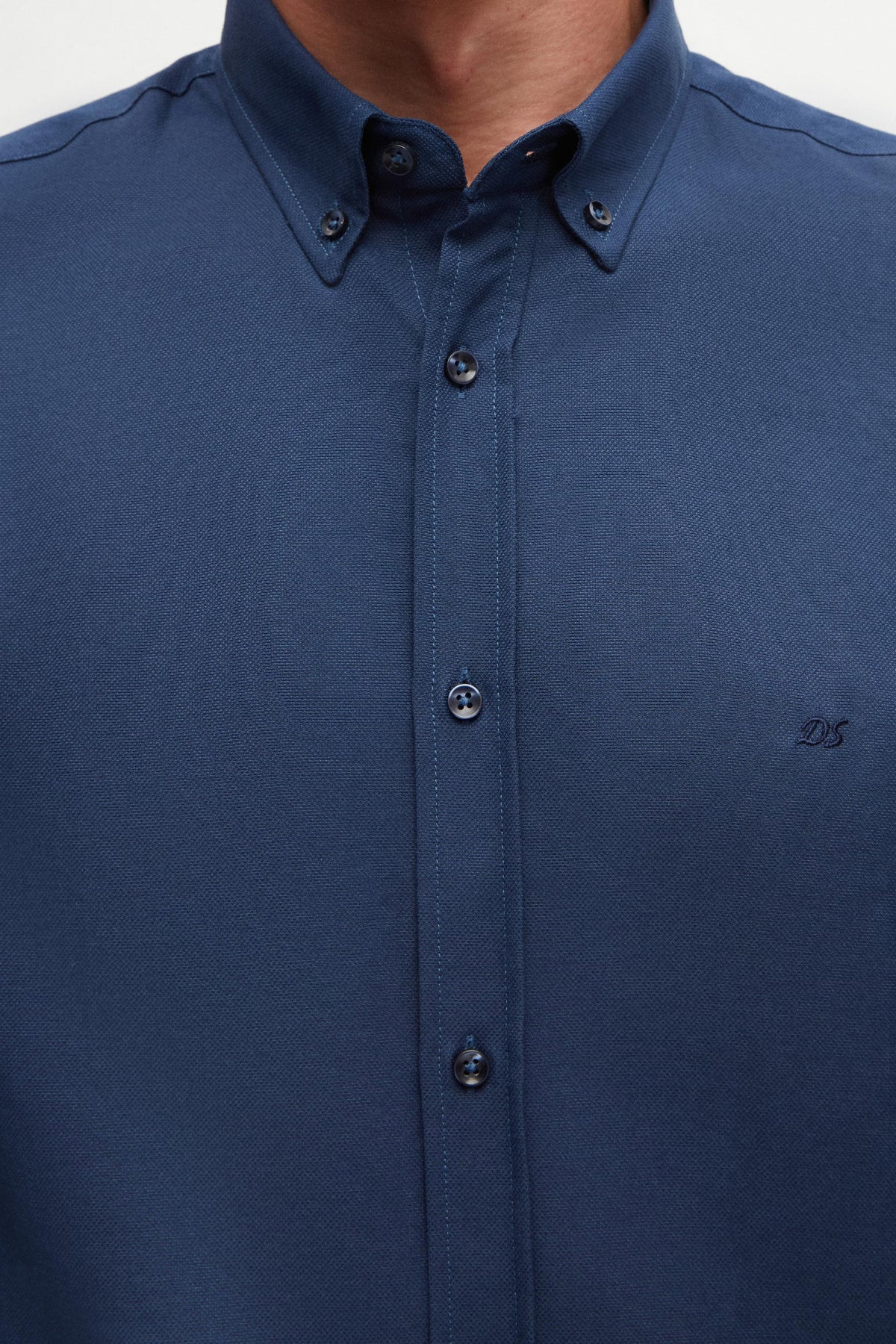 Ds Damat Slim Fit Oxford Button-Down Easy Iron Embroidered Detail Cotton Shirt  - Indigo