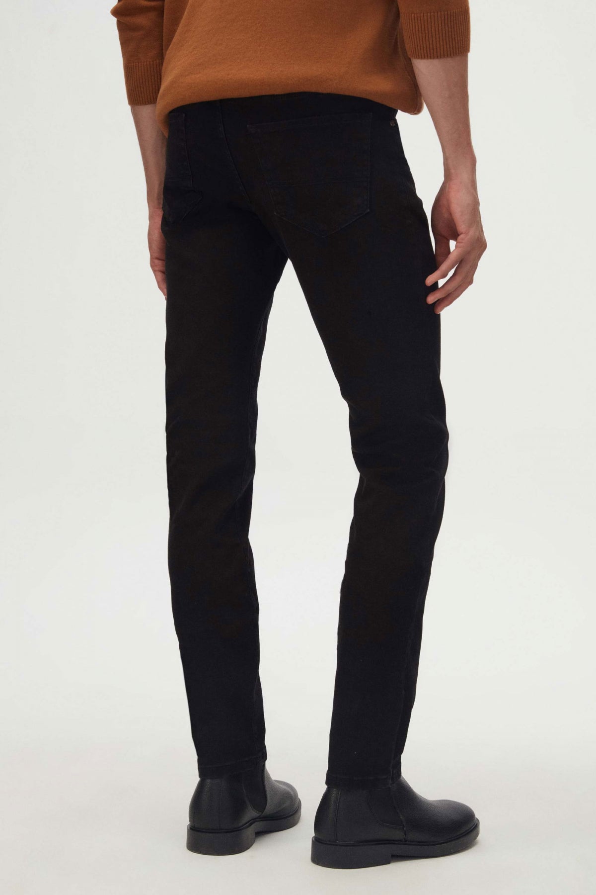 Ds Damat Slim Fit Plain Jean 5-Pocket Stretchable Washed Denim Pants  - Black