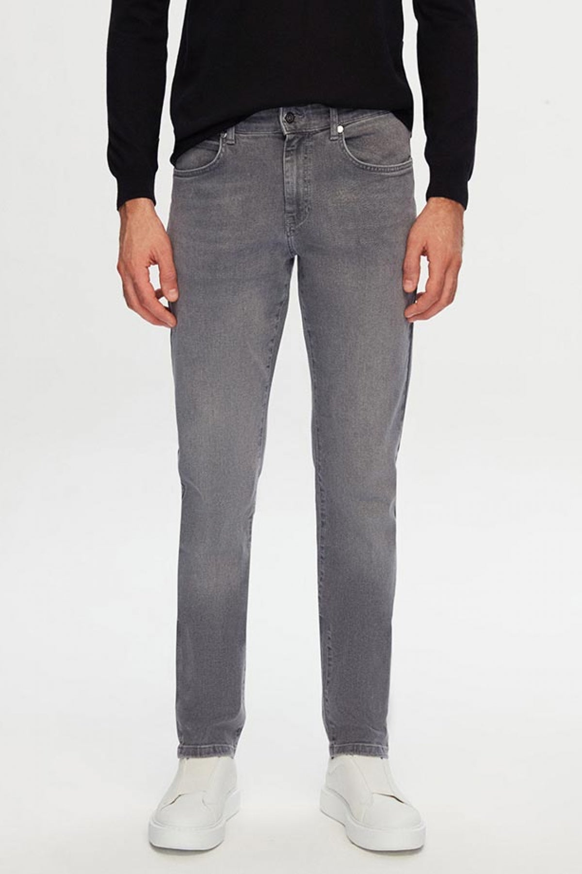 Ds Damat Slim Fit Plain Jean 5-Pocket Stretchable Washed Denim Pants  - Gray