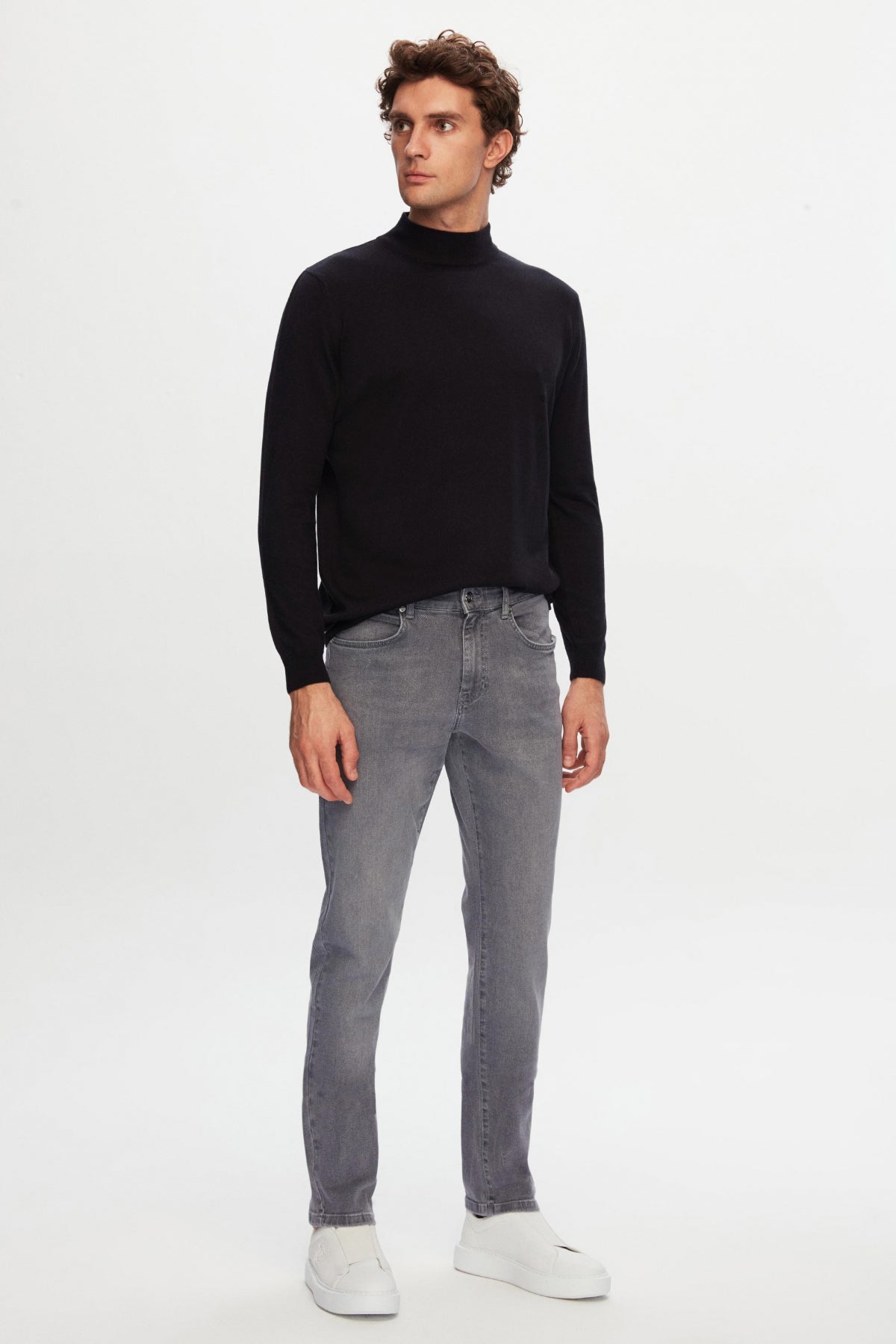 Ds Damat Slim Fit Plain Jean 5-Pocket Stretchable Washed Denim Pants  - Gray