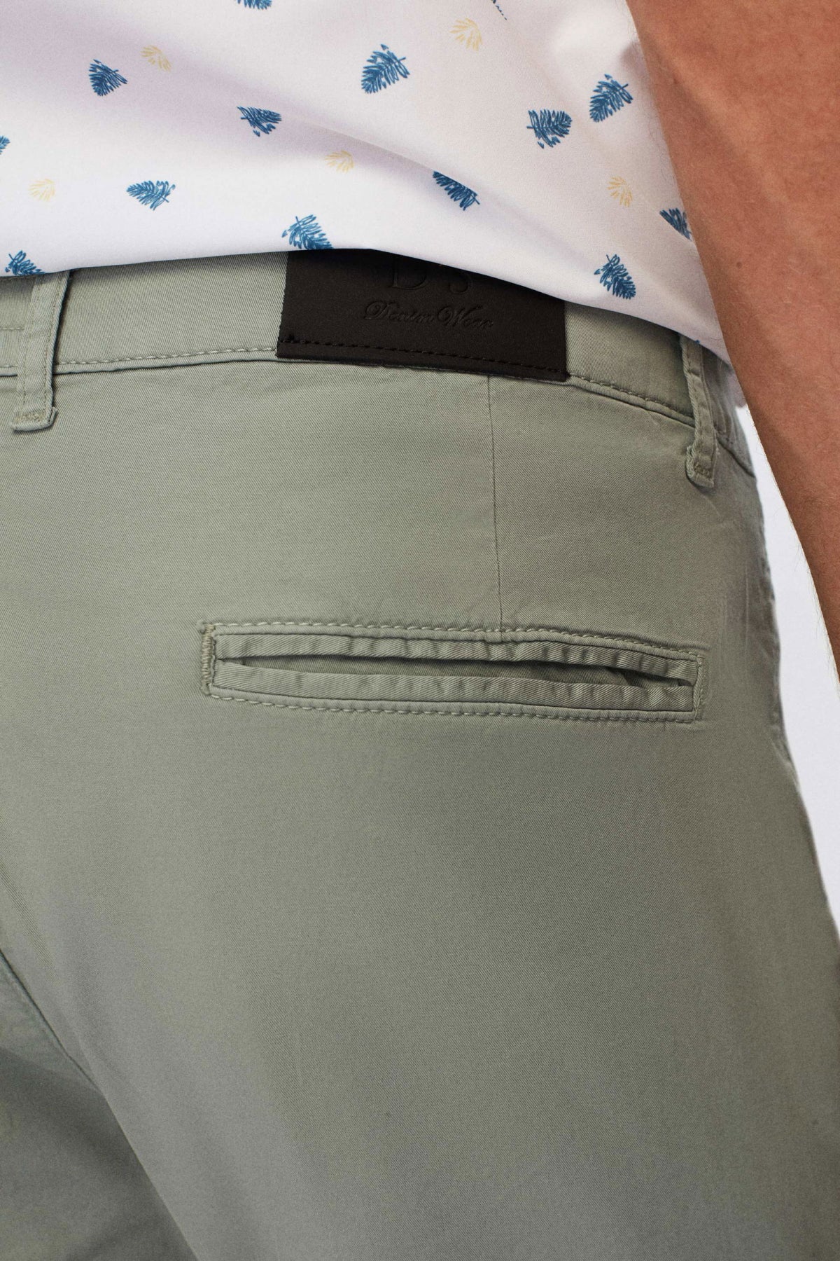 Ds Damat Slim Fit Side Pocket Cotton Chino Shorts  - Mint