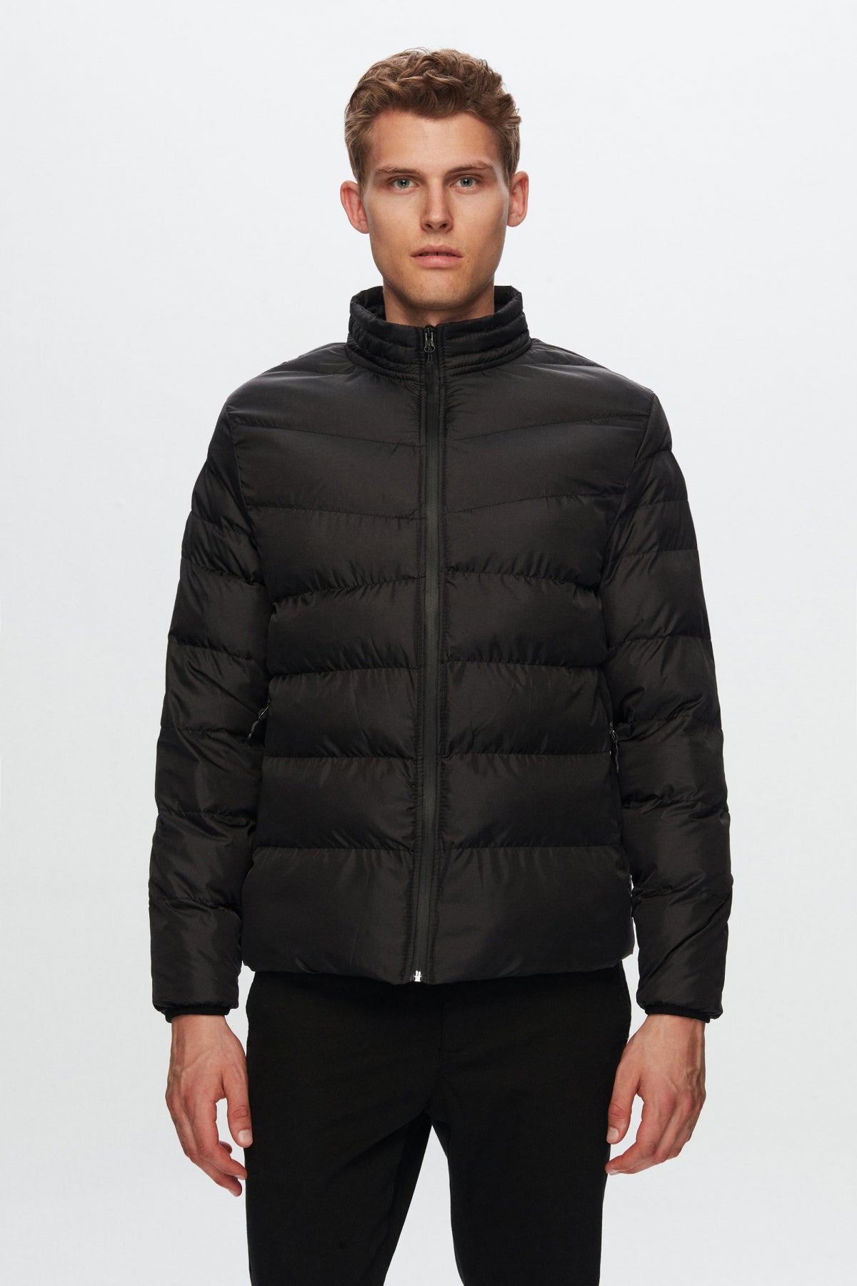Ds Damat Slim Fit Windproof Fiber-Filled Puffer Jacket  - Black