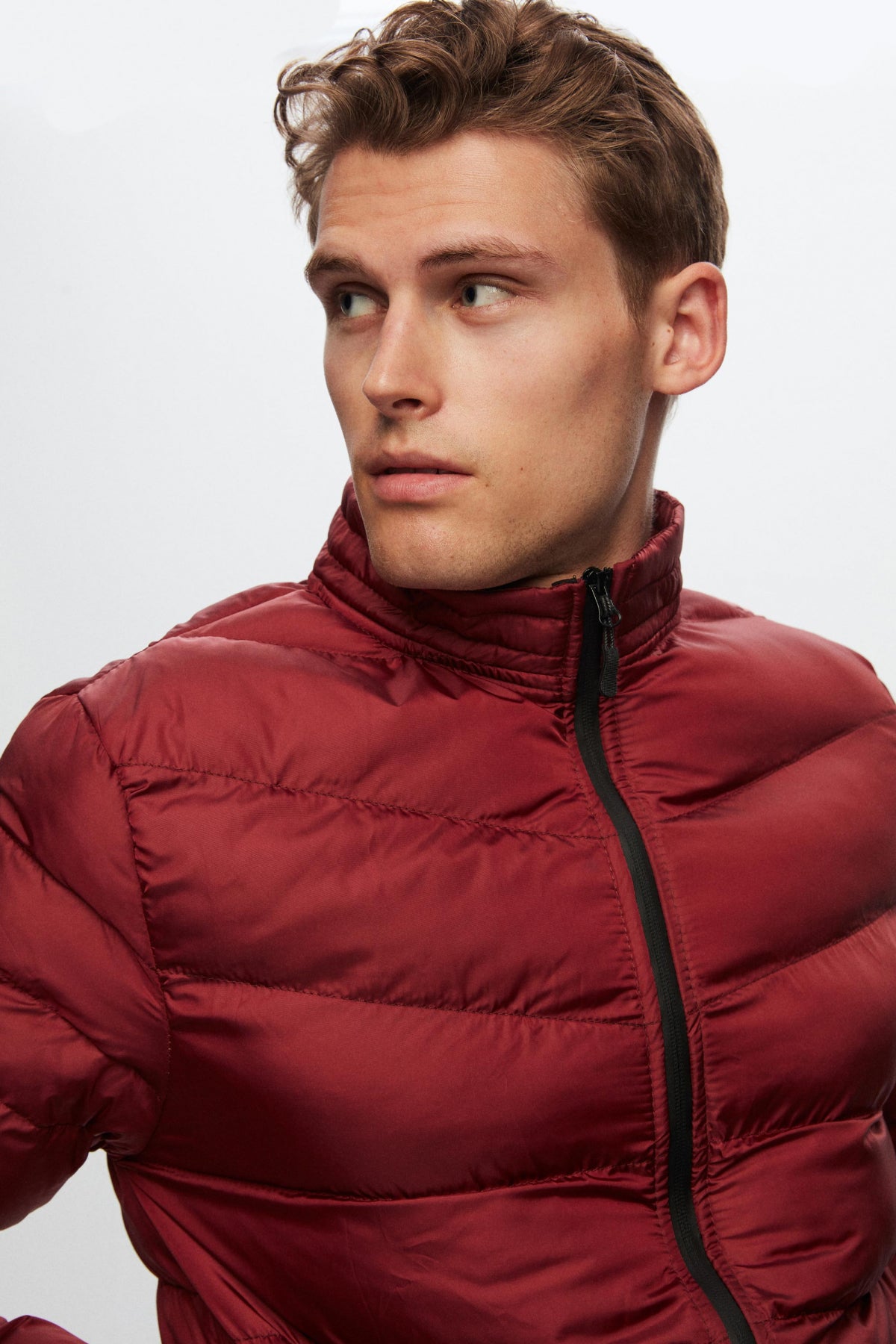 Ds Damat Slim Fit Windproof Fiber-Filled Puffer Jacket  - Burgundy