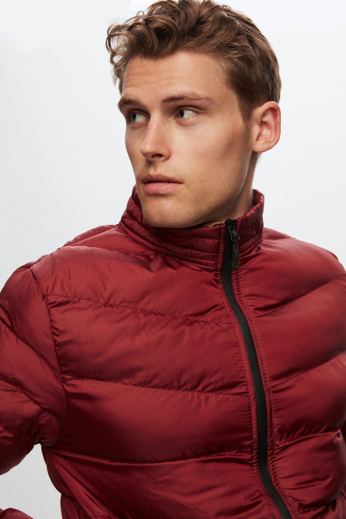 Ds Damat Slim Fit Windproof Fiber-Filled Puffer Jacket  - Burgundy