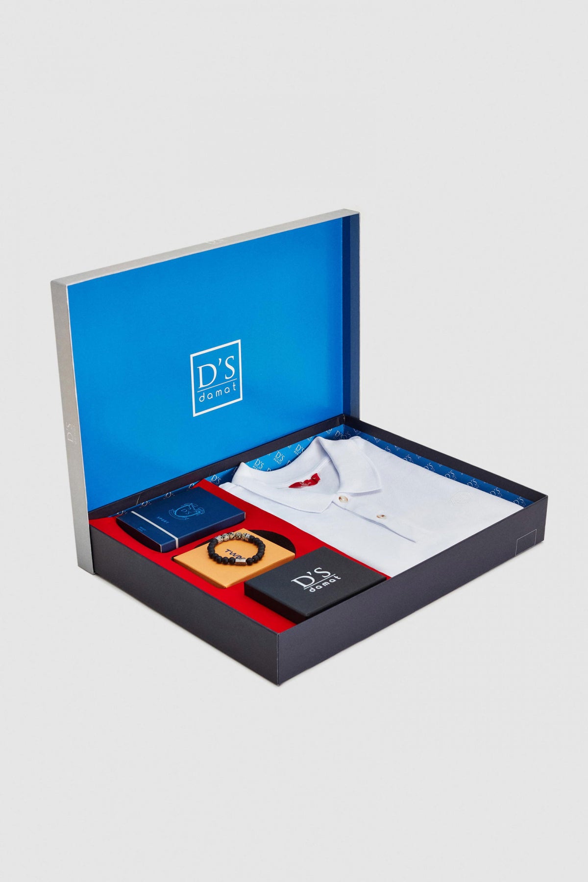Ds Damat T-Shirt-Cardholder-Bracelet-Perfume Boxed Gift Set  - White