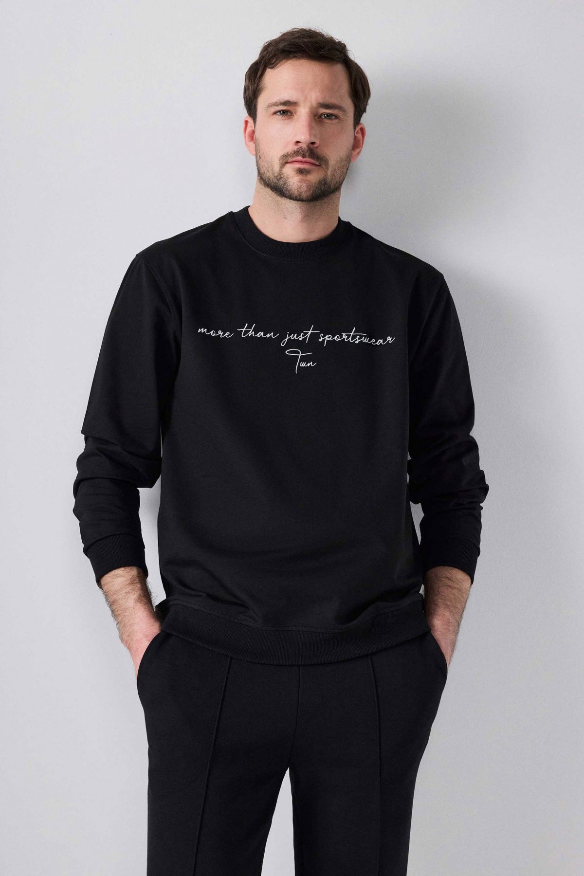 Twn Relaxed Fit Embroidered Sweatshirt  - Black