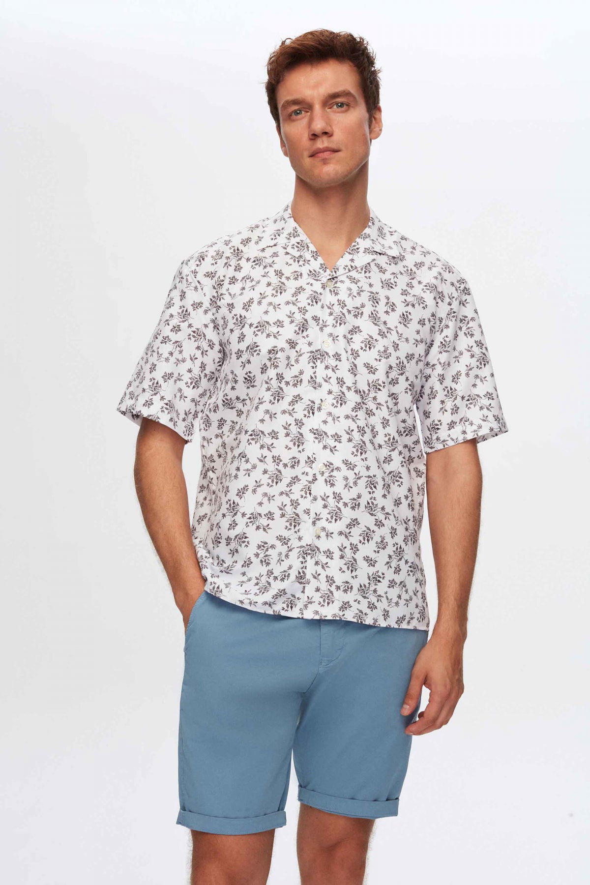 Twn Relaxed Printed Floral Explorer Collar Short Sleeve Summer Shirt  - White