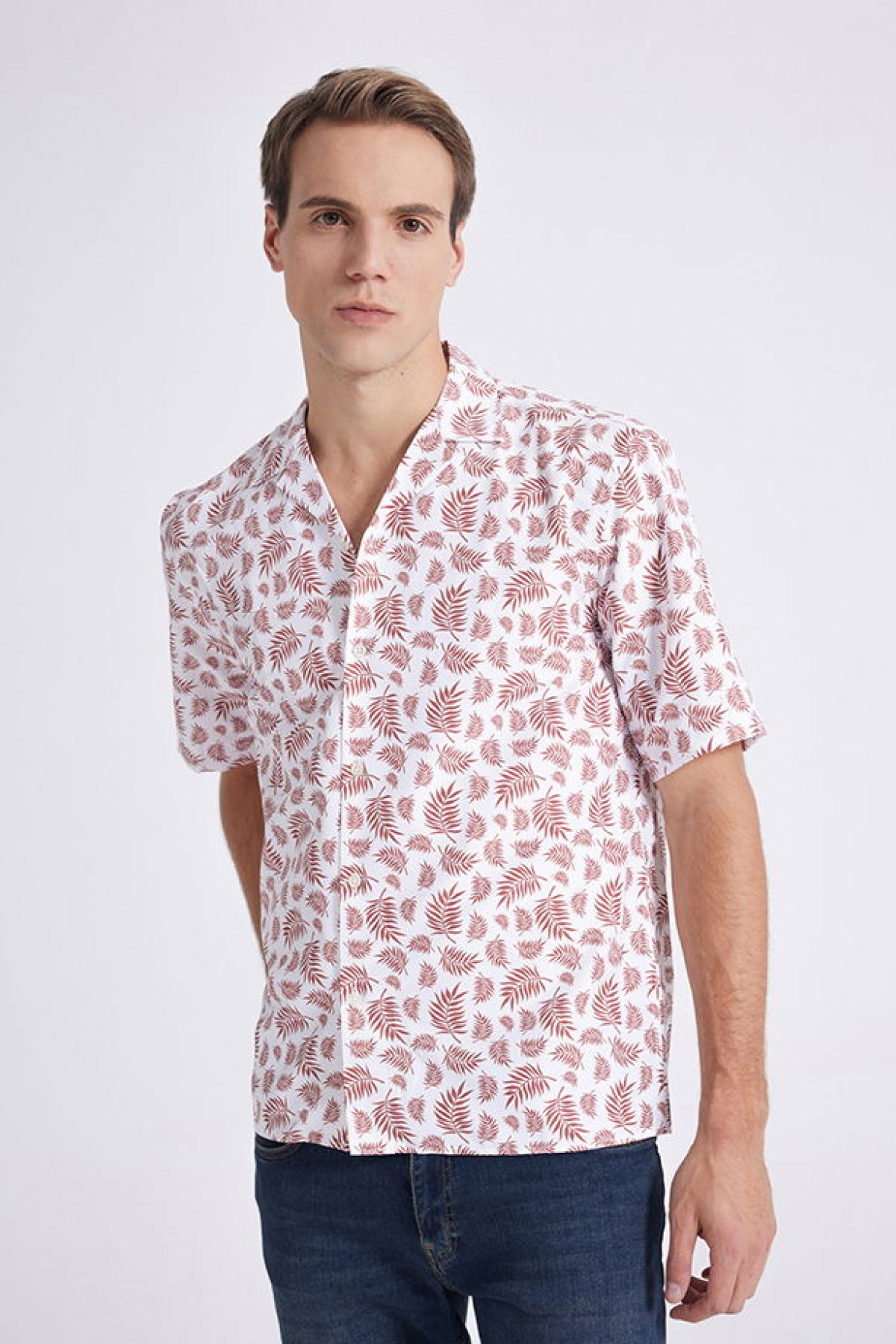 Twn Relaxed Tropical Pattern Explorer Collar Short Sleeve Summer Shirt  - White