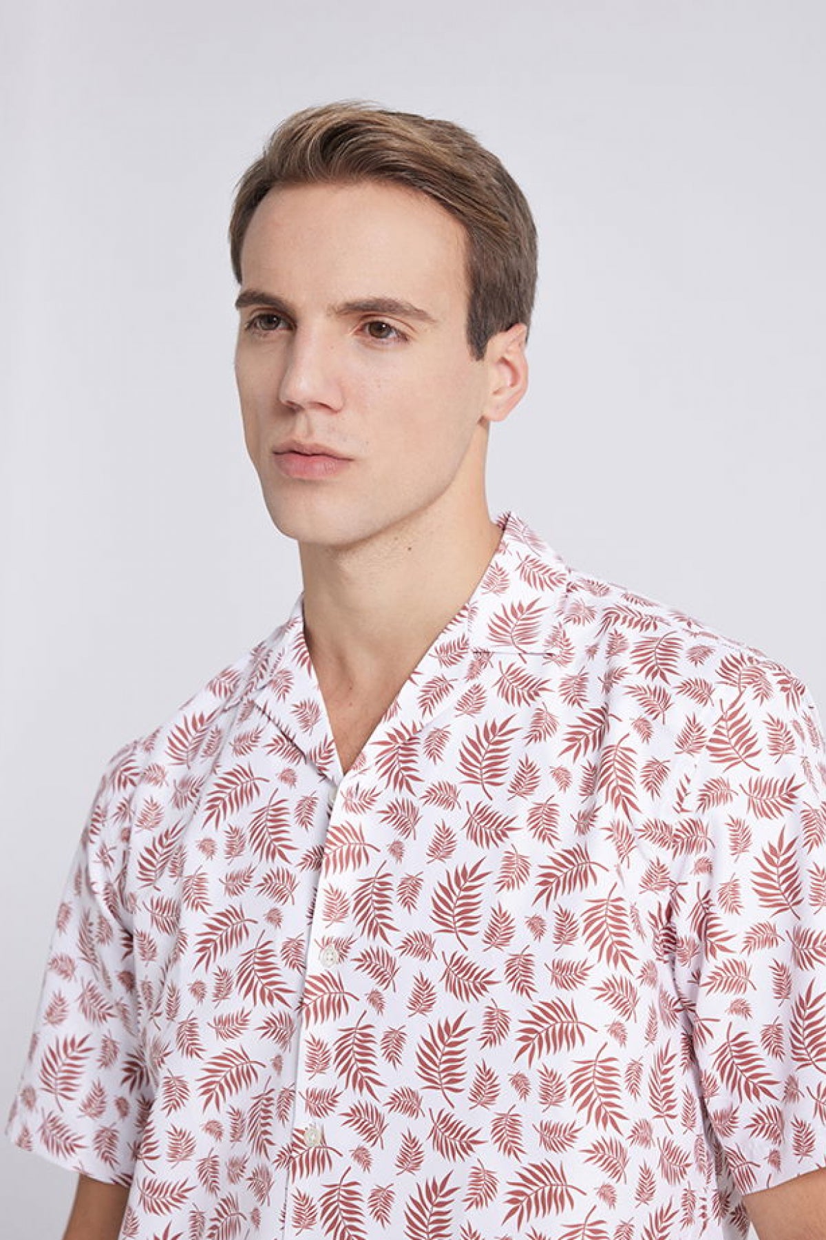Twn Relaxed Tropical Pattern Explorer Collar Short Sleeve Summer Shirt  - White